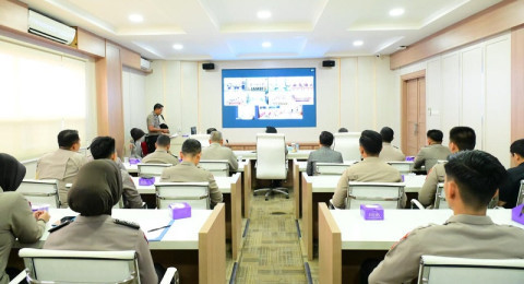 Pelatihan Public Speaking Call Center 110, Polda Jambi Tingkatkan Profesionalisme Pelayanan Publik